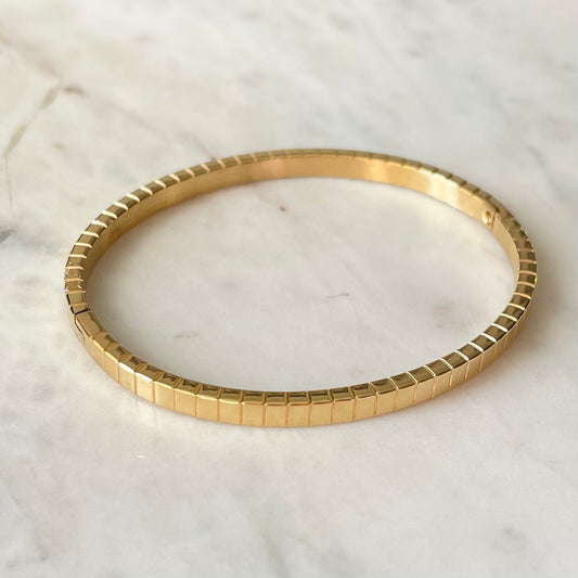Engraved Stripe Bangle - 4mm