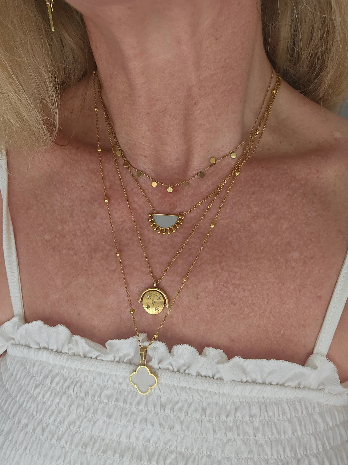 White Agate Clover Necklace