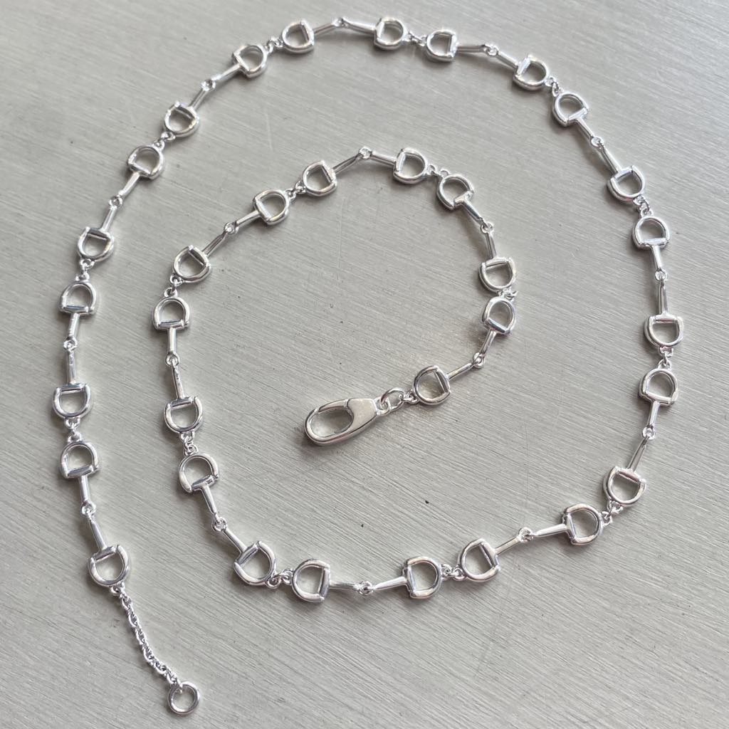 Snaffle Necklace - Fine