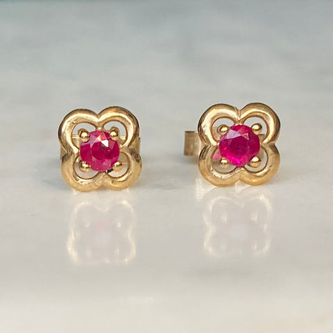 9ct Ruby Flower Stud Earring