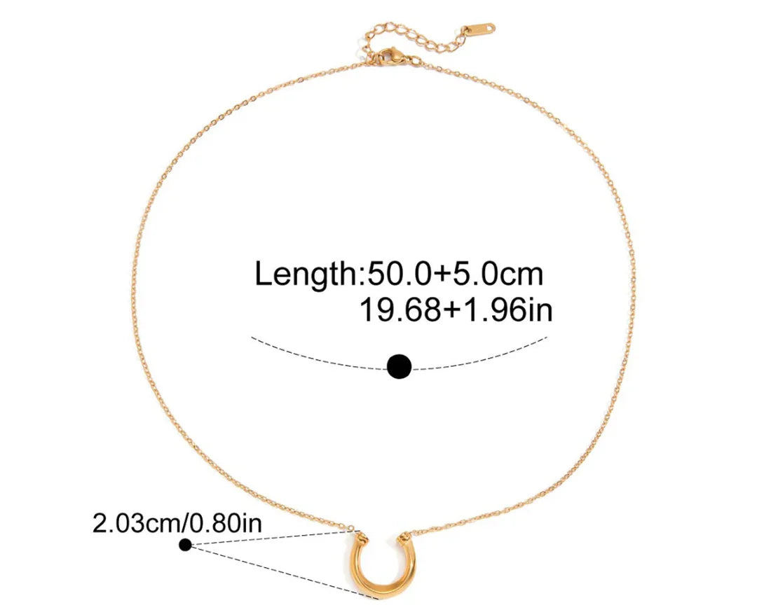 Interlocking Necklace - Horseshoe