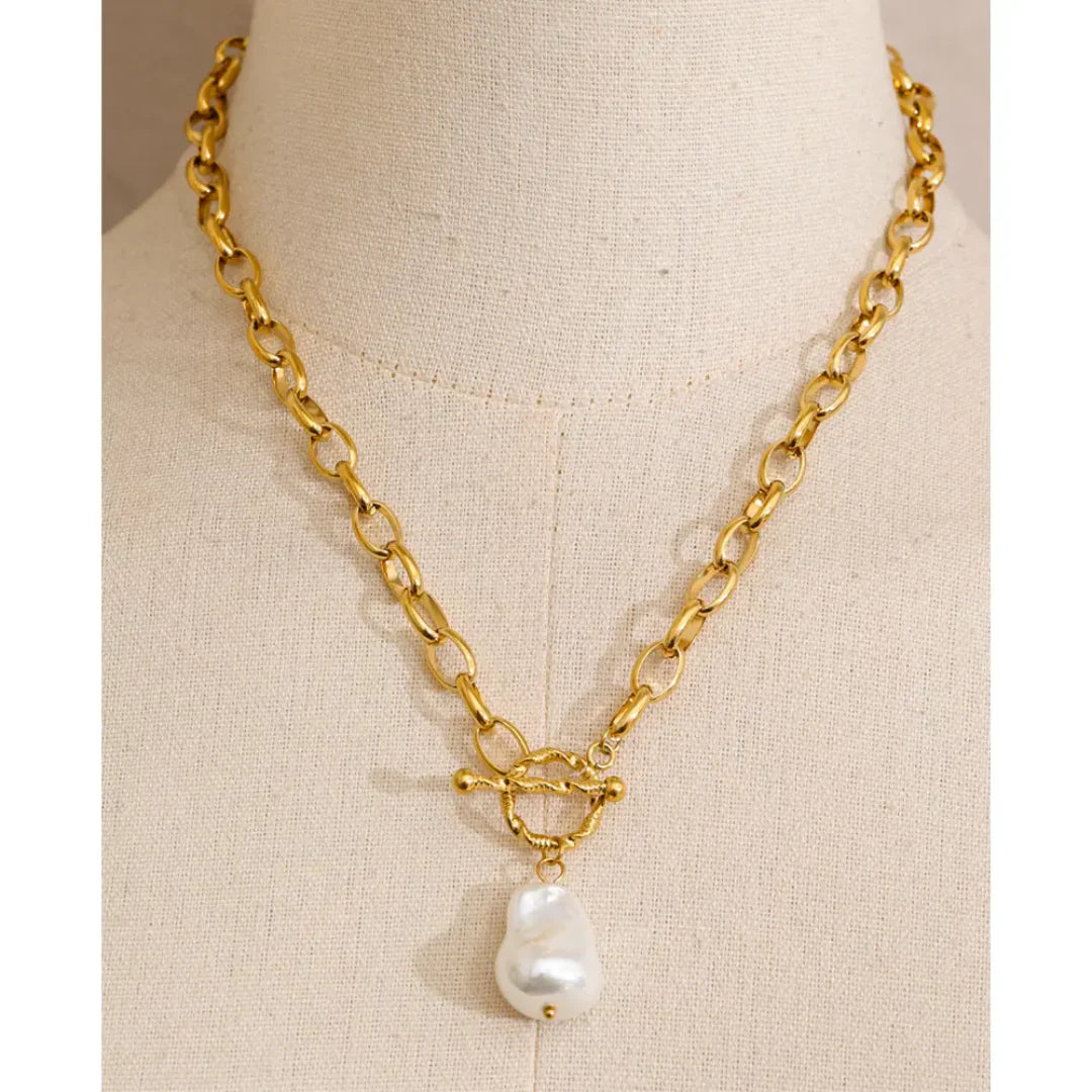 Large Pearl Pendant Necklace